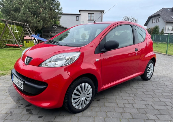 Peugeot 107 cena 7900 przebieg: 140000, rok produkcji 2008 z Gniewkowo małe 92